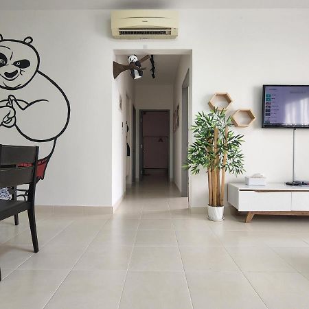 Netflix Panda House 3B2R Rimbayu Kota Kemuning With Atari Games Teluk Panglima Garang Exterior foto